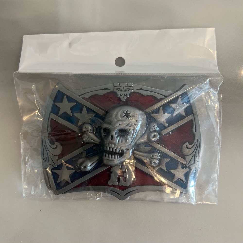 Skull & Crossbones Flag 13 Embossed Metal Belt Buckle